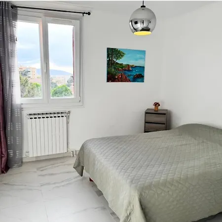 Διαμέρισμα Superbe T3 Lumineux Avec Parking, Proche Centre Et Plage, 15 A 20 Min A Pied