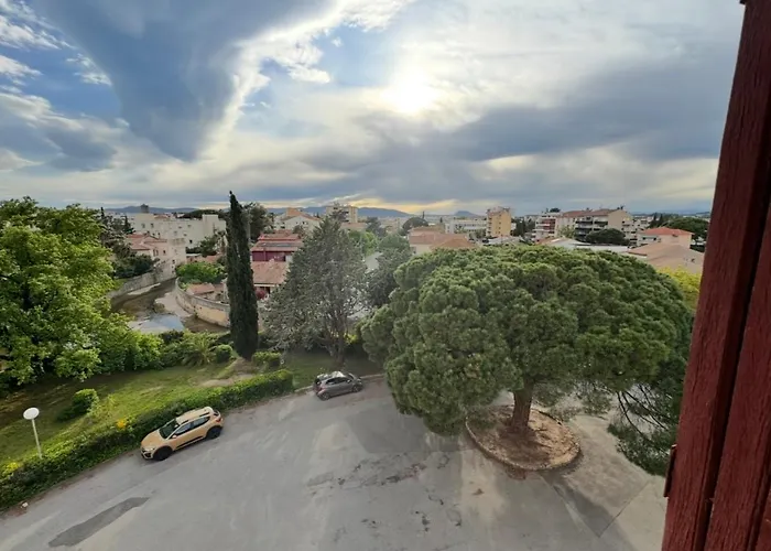 Spacious T3 In St-raphael *